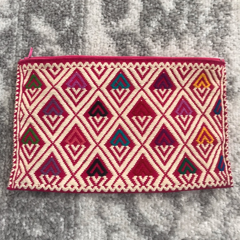 🛍Hand stitched Pouch